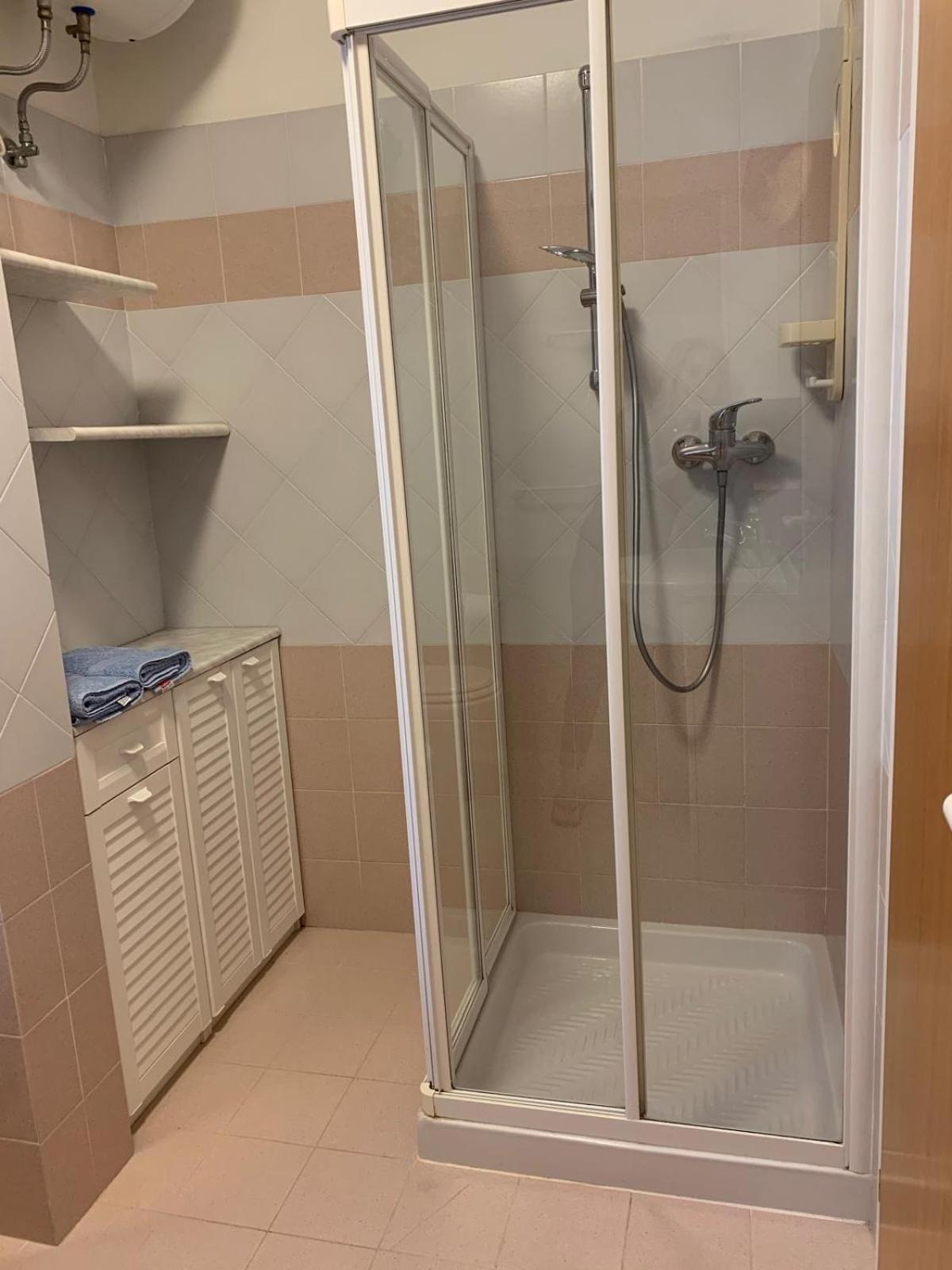 Gracious Apartment Located In The Heart Of Lignano Lignano Sabbiadoro Exteriör bild