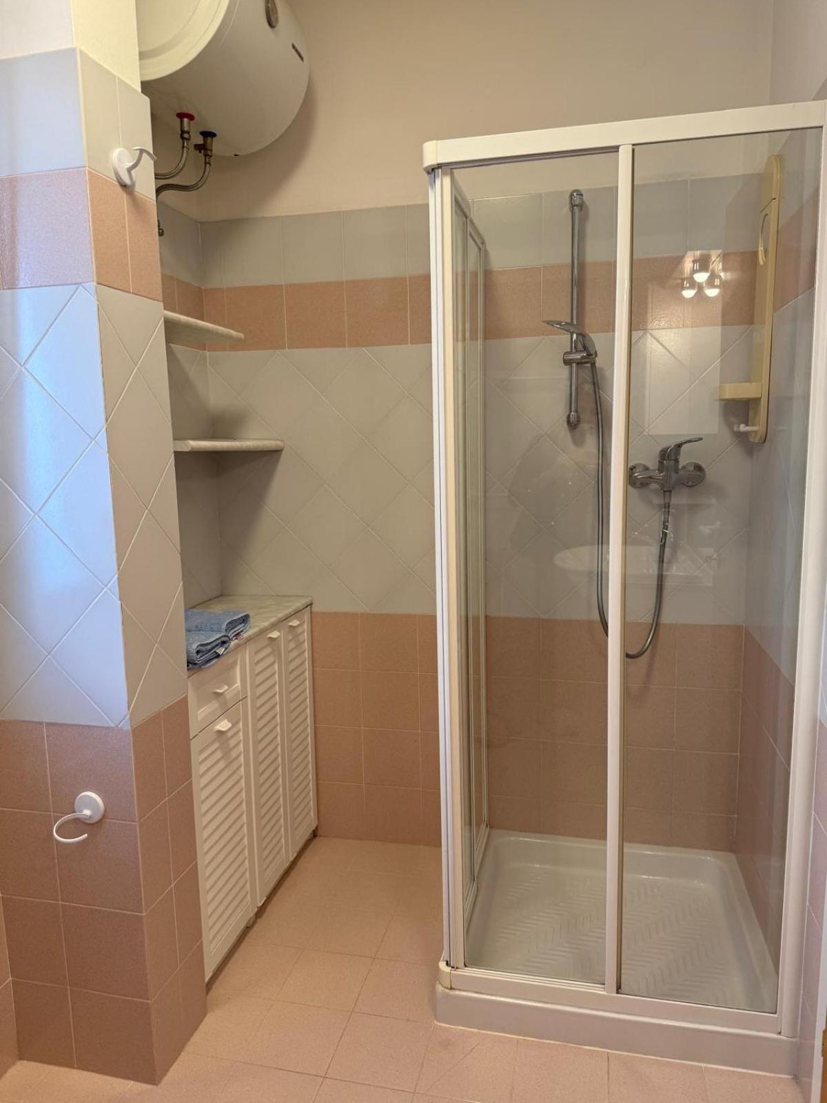 Gracious Apartment Located In The Heart Of Lignano Lignano Sabbiadoro Exteriör bild