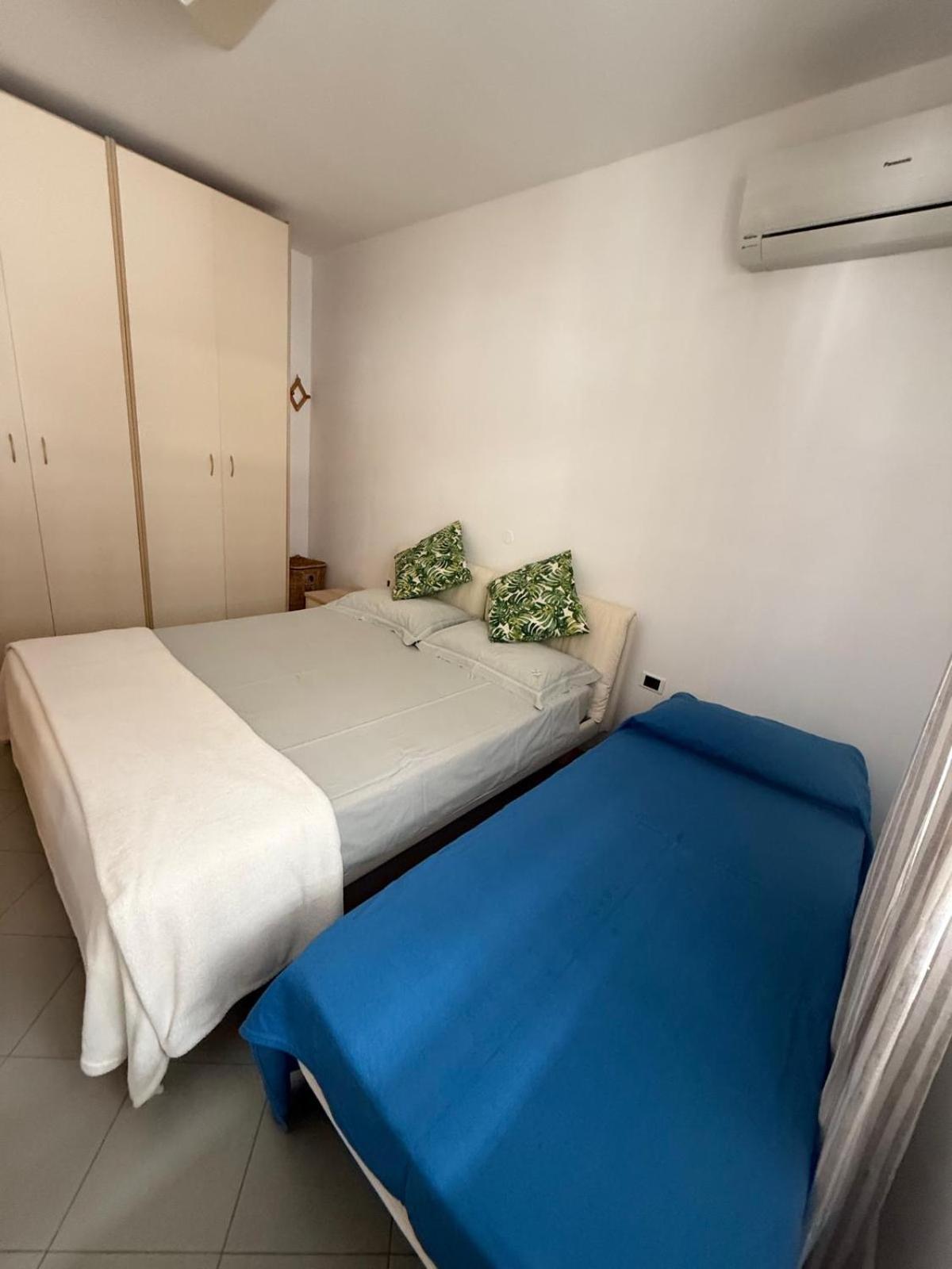 Gracious Apartment Located In The Heart Of Lignano Lignano Sabbiadoro Exteriör bild